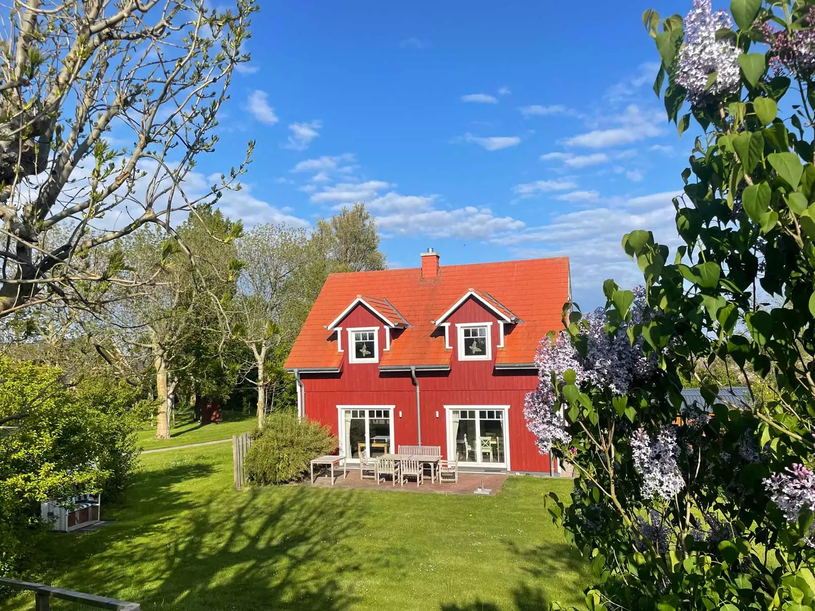 Ferienhaus unweit vom Deich entfernt, mit Terrasse und Garten für 1-6 Personen in Vollerwiek